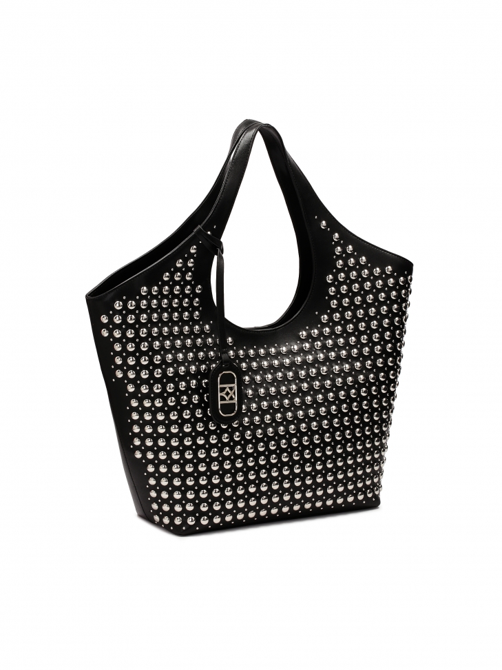 Elegancka torebka na ramię ze srebrnymi dżetami