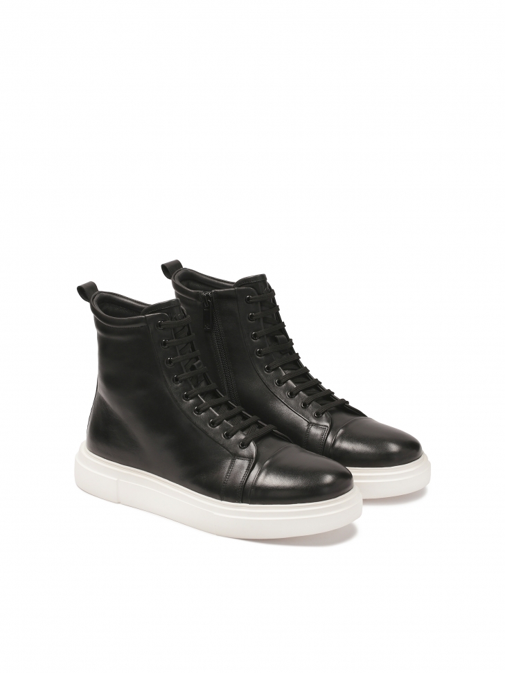 Minimalistyczne sneakersy męskie z wysoką cholewką