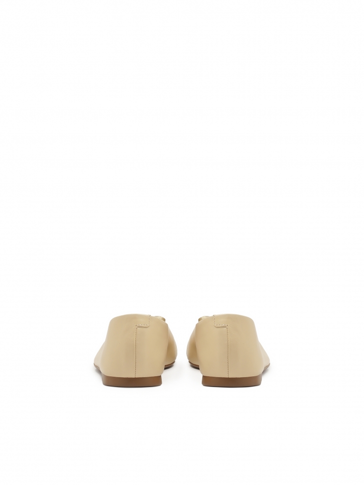 Skórzane baleriny ze otymi noskami