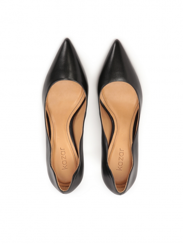 Czarne skórzane czółenka z falistą cholewką