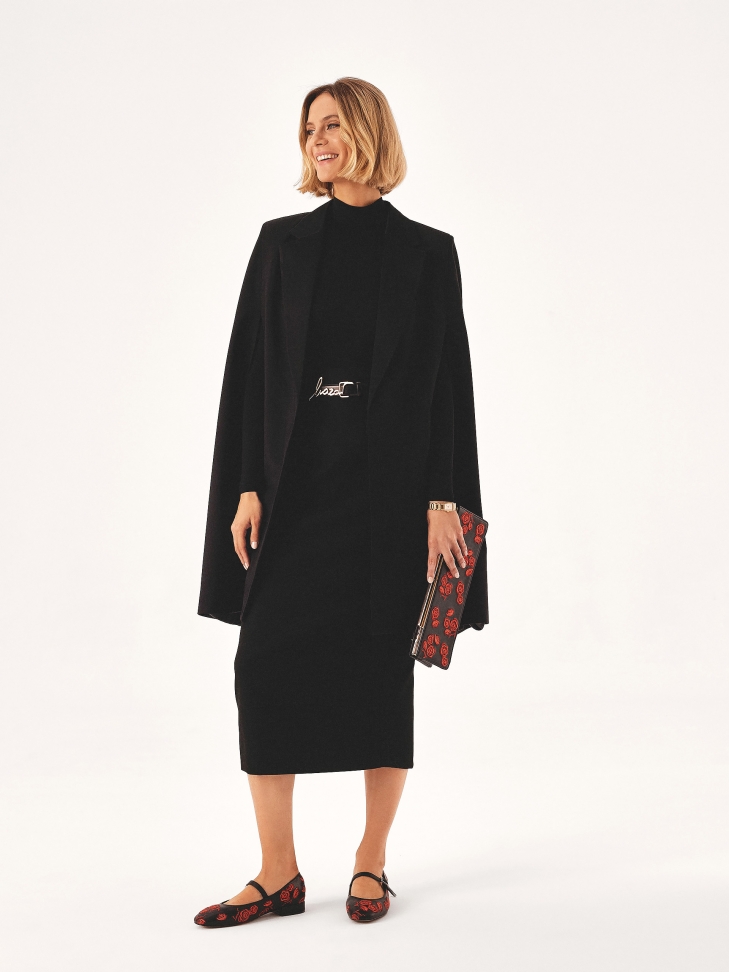 Czarne płaskie czółenka w kwiaty