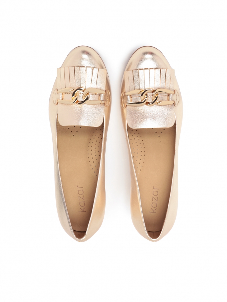 Złote ponadczasowe czółenka na słupku