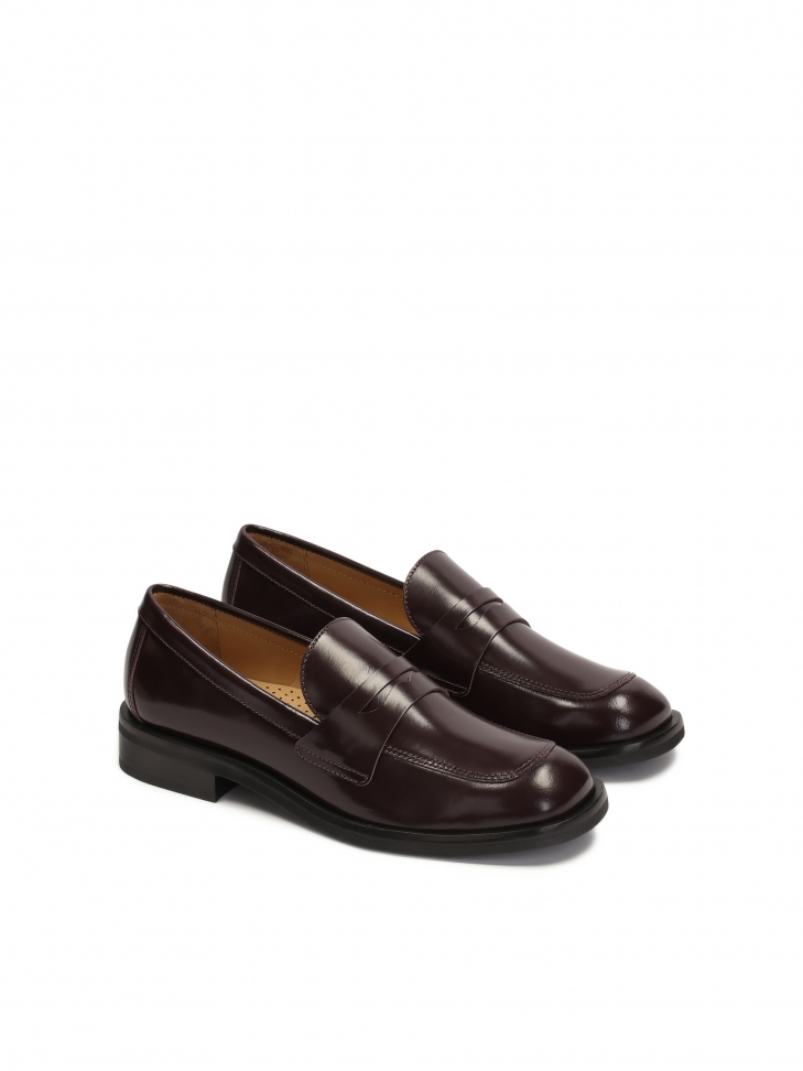 Brązowe skórzane loafersy damskie