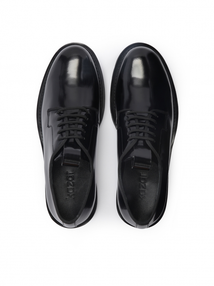 Minimalistyczne półbuty męskie z grubą podeszwą z bieżnikiem