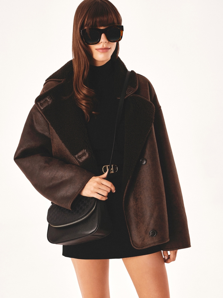 Ciemnobrązowy pasek z elegancką klamrą