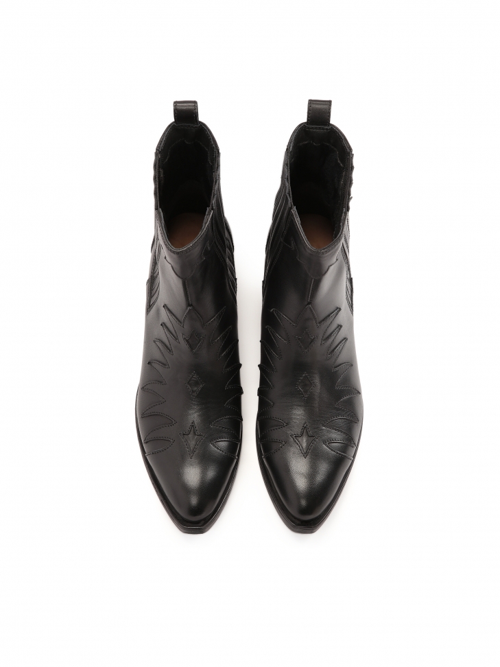 Efektowne kowbojki z licowej skóry