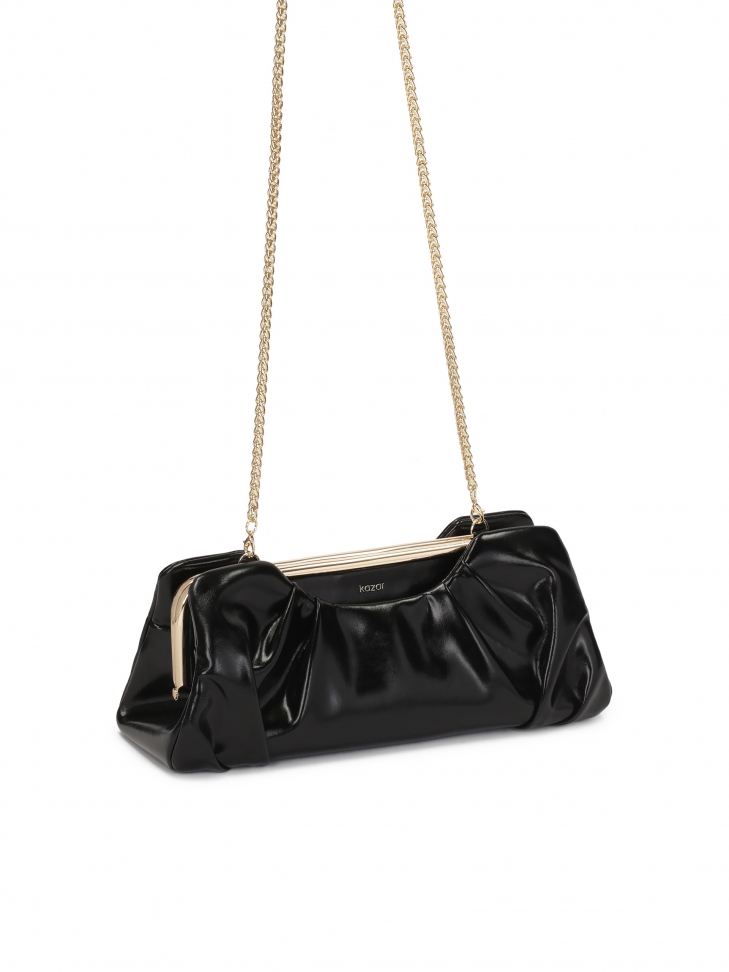 Marszczona skórzana torebka z metalową ramą