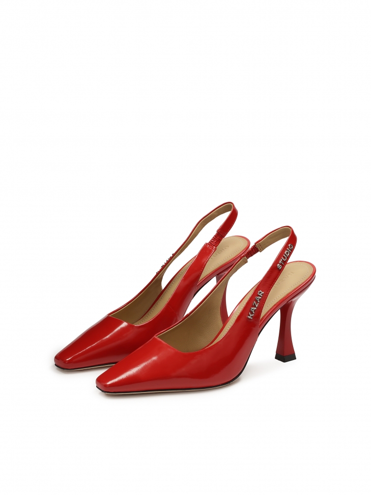 Czerwone czółenka slingback na kielichowym obcasie
