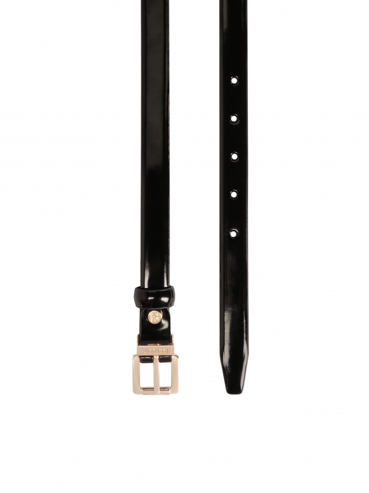 Lakierowany pasek ze otą klamrą