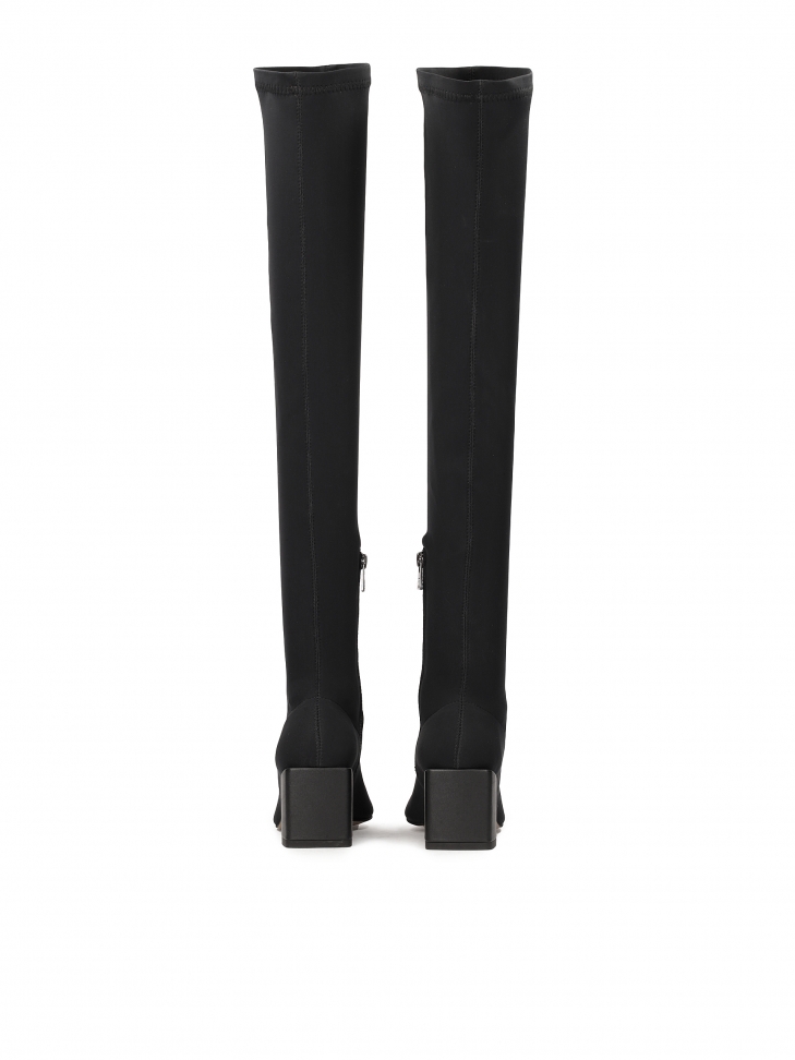 Muszkieterki z kwadratowym obcasem poytym skórą