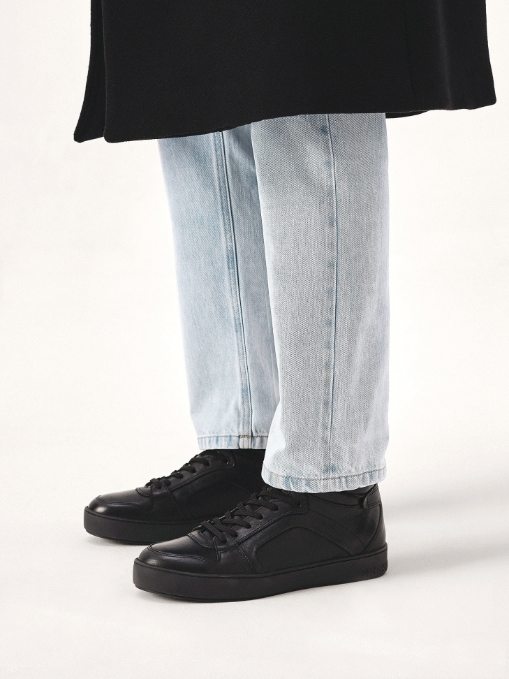 Skórzane sneakersy z wyższą cholewką