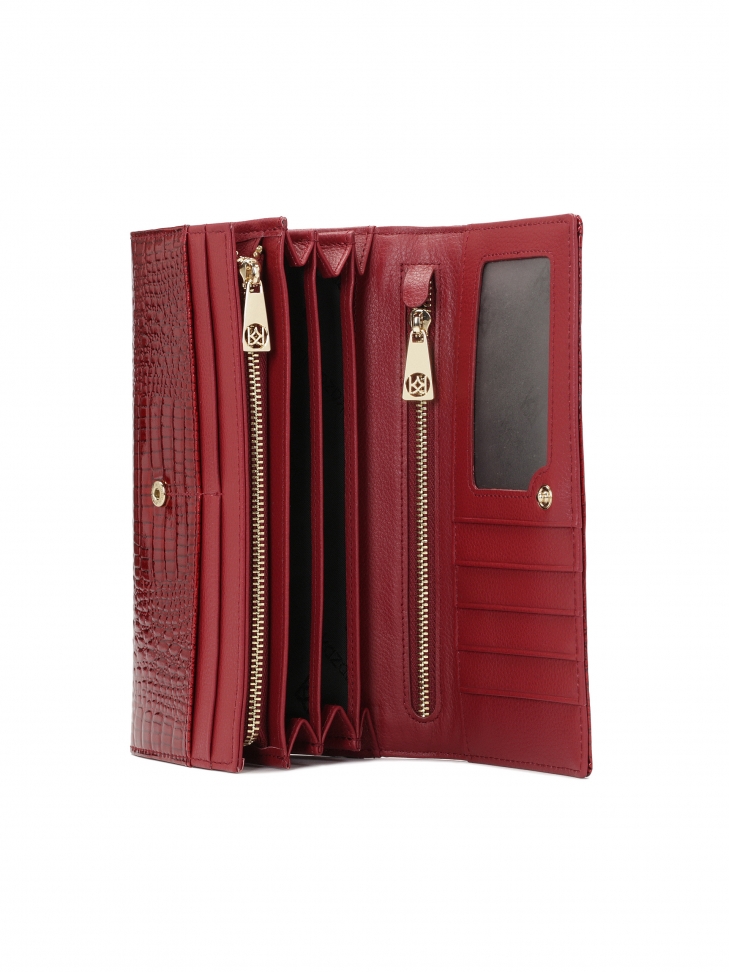 Czerwony lakierowany portfel z klapą