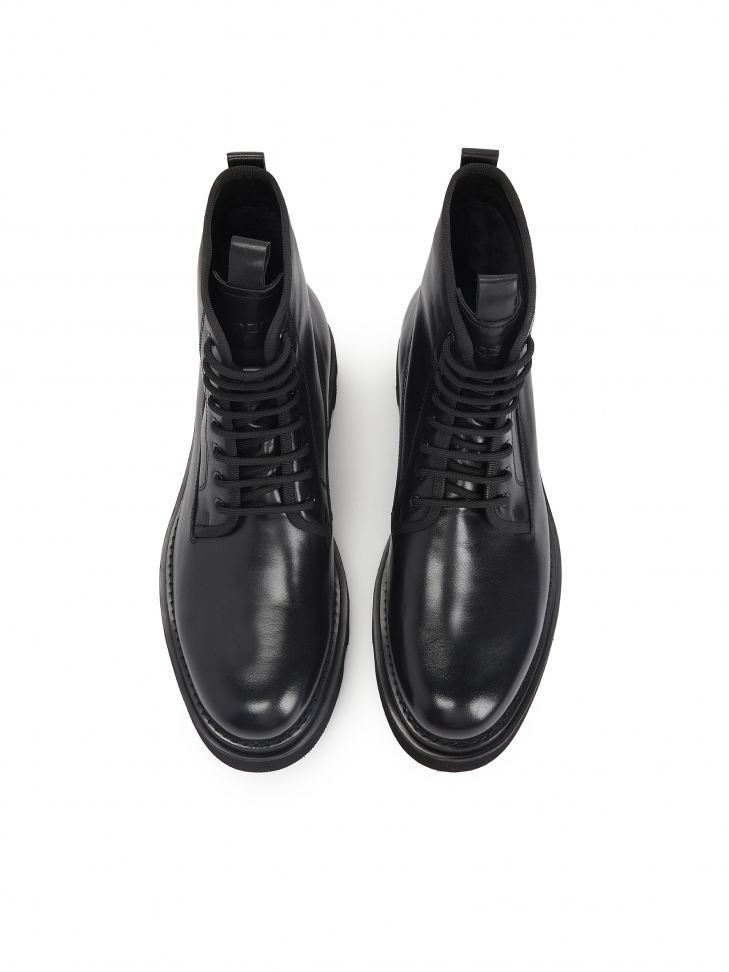 Skórzana czarne trzewiki męskie na trepowej podeszwie