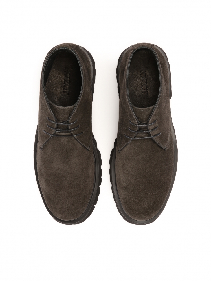 Zamszowe trzewiki męskie na trepowej podeszwie