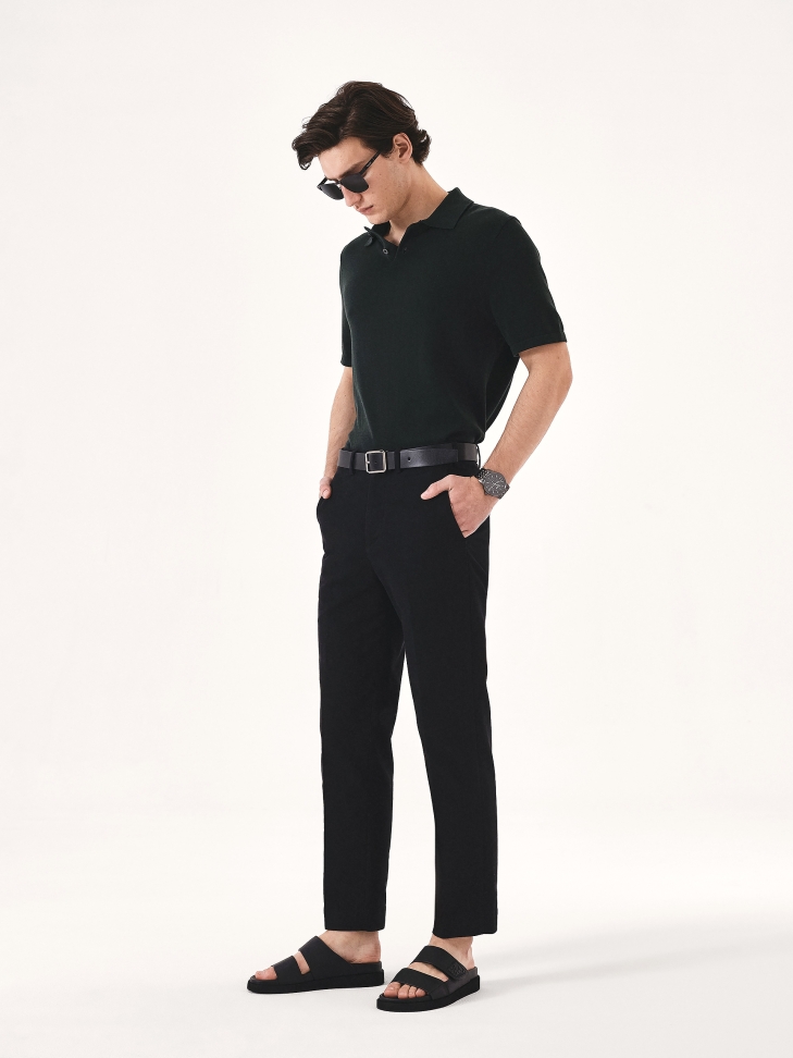 Czarny dwustronny pasek