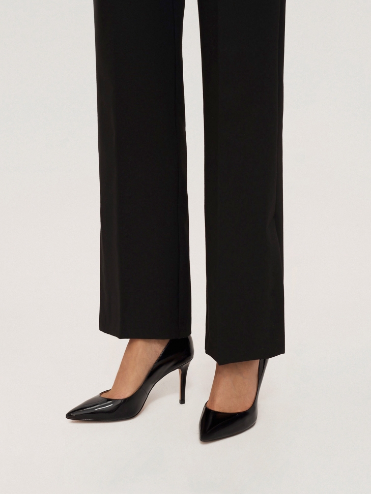 Czarne lakierowane czółenka damskie