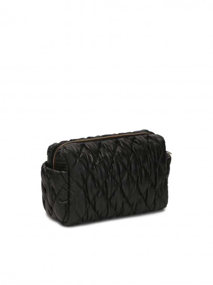 Czarna skórzana kosmetyczka z pikowaniem