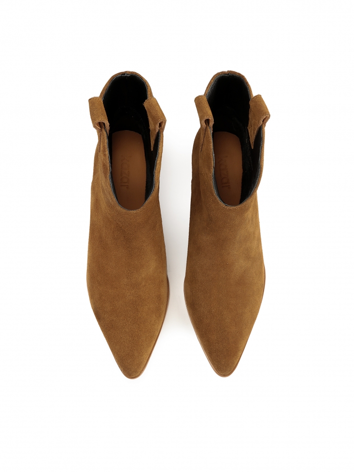 Botki typu kowbojki ze wsuwaną cholewką