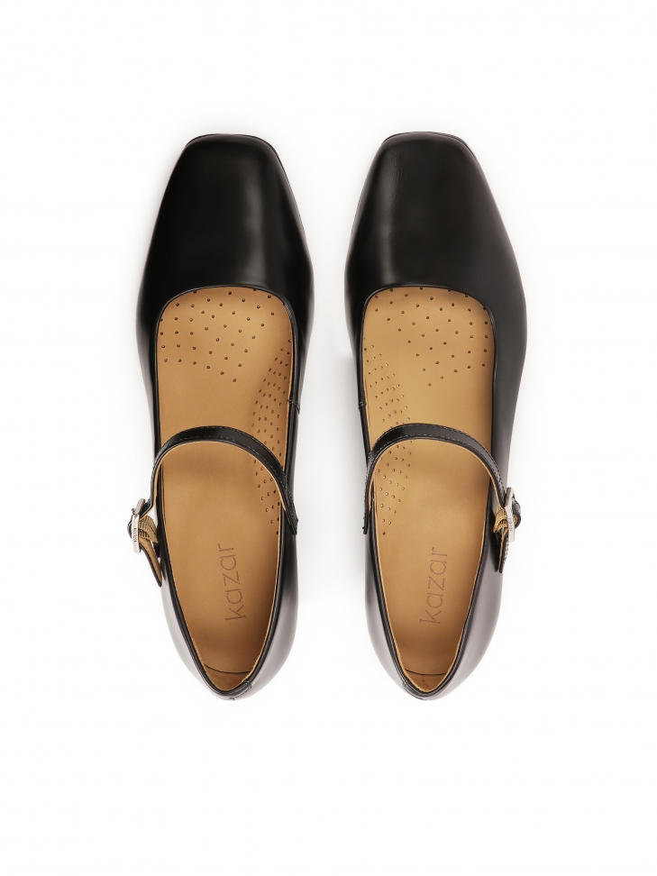 Czarne czółenka z paskiem