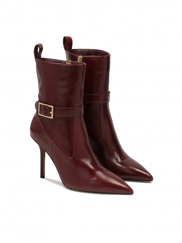 Bordowe botki z noskami w szpic