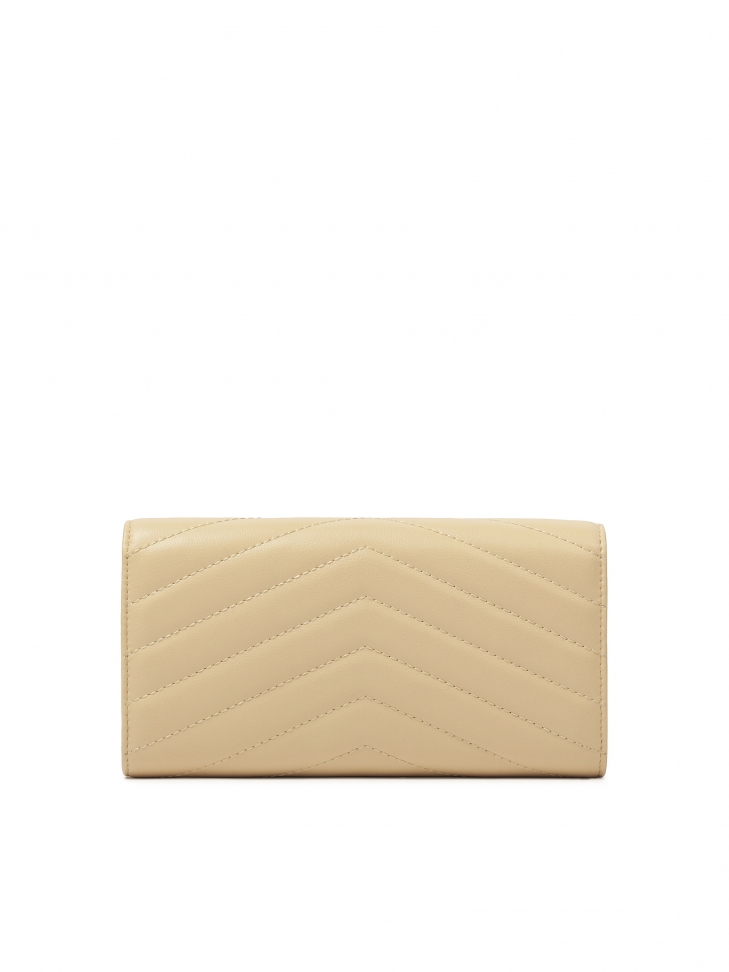 Beżowy podłużny portfel zdobiony przeszyciami