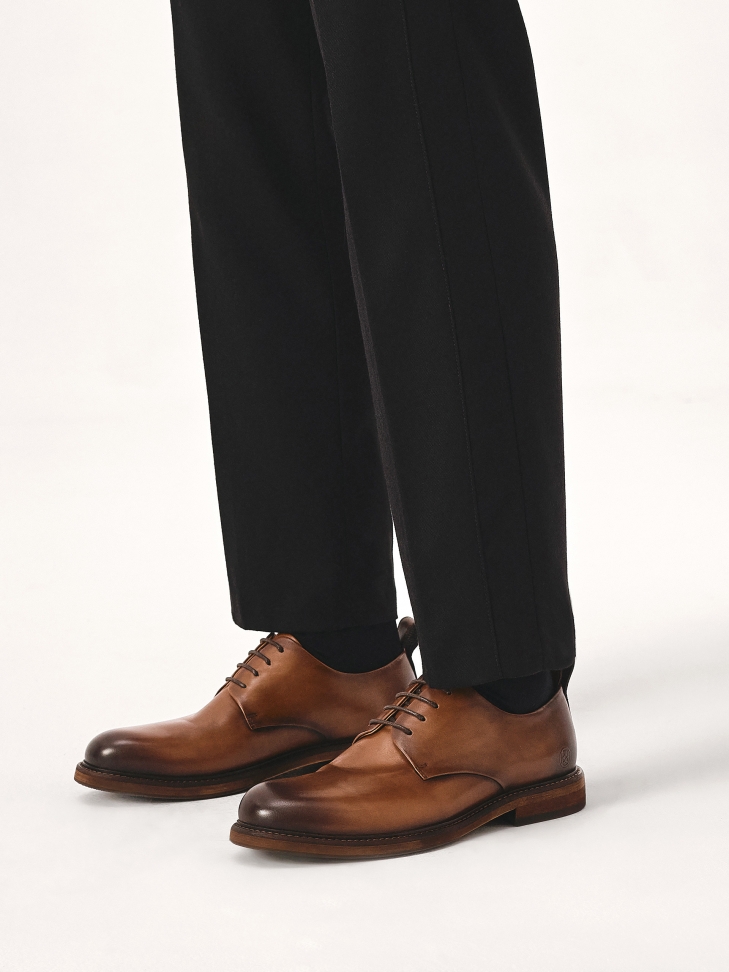 Cieniowane brązowe półbuty męskie