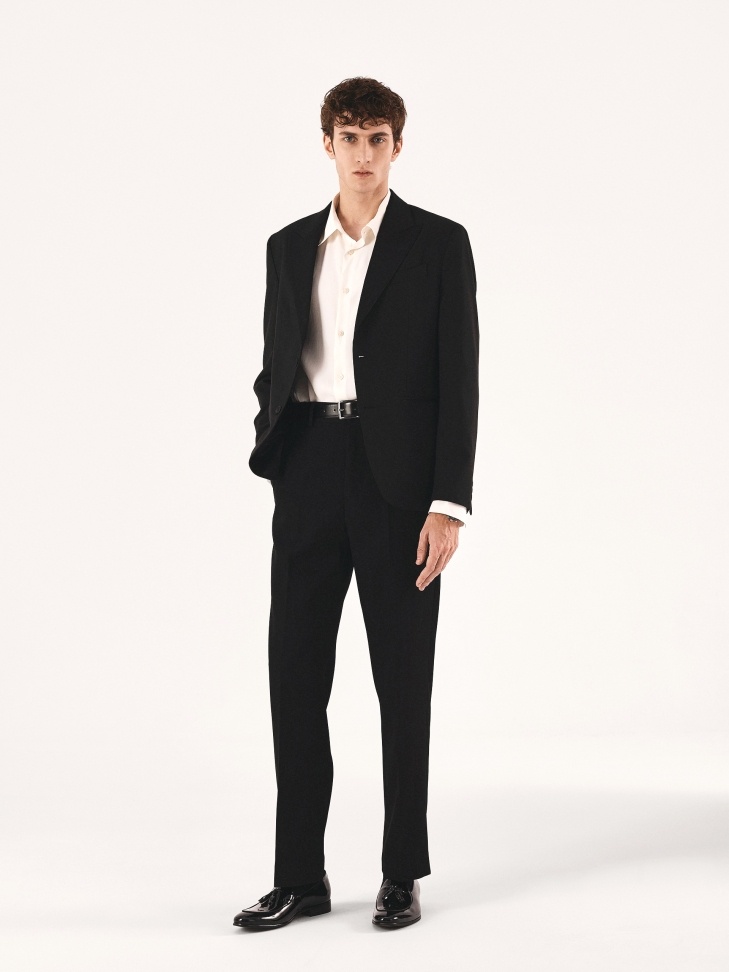 Lakierowane czarne loafersy z chwostem