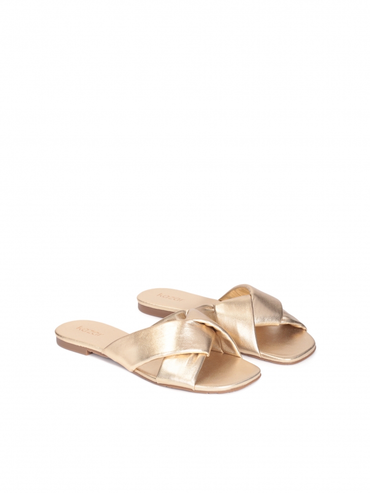 Płaskie klapki ze otej skóry