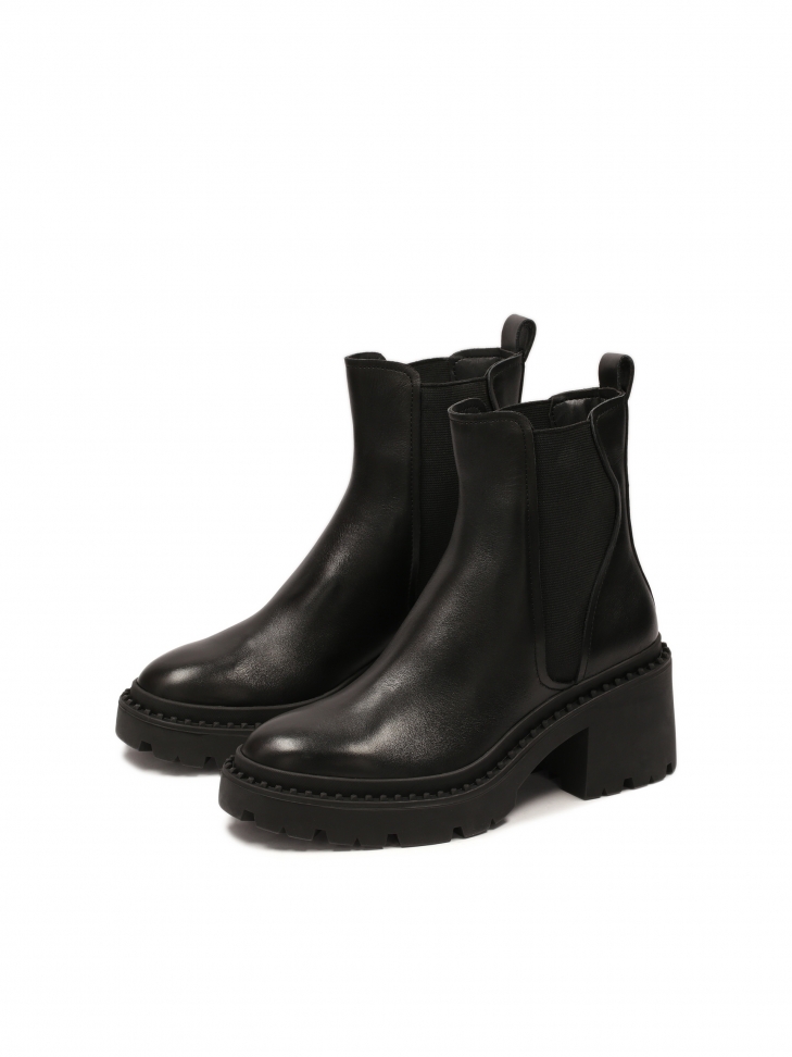 Wsuwane botki na szerokim obcasie z naturalnej skóry