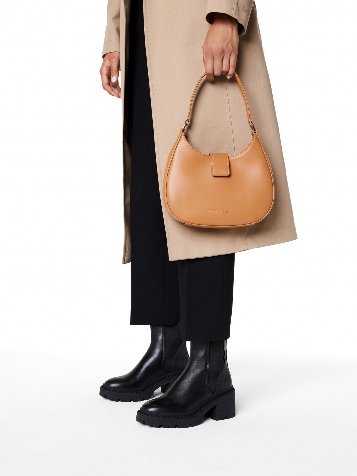 Wsuwane botki na szerokim obcasie z naturalnej skóry