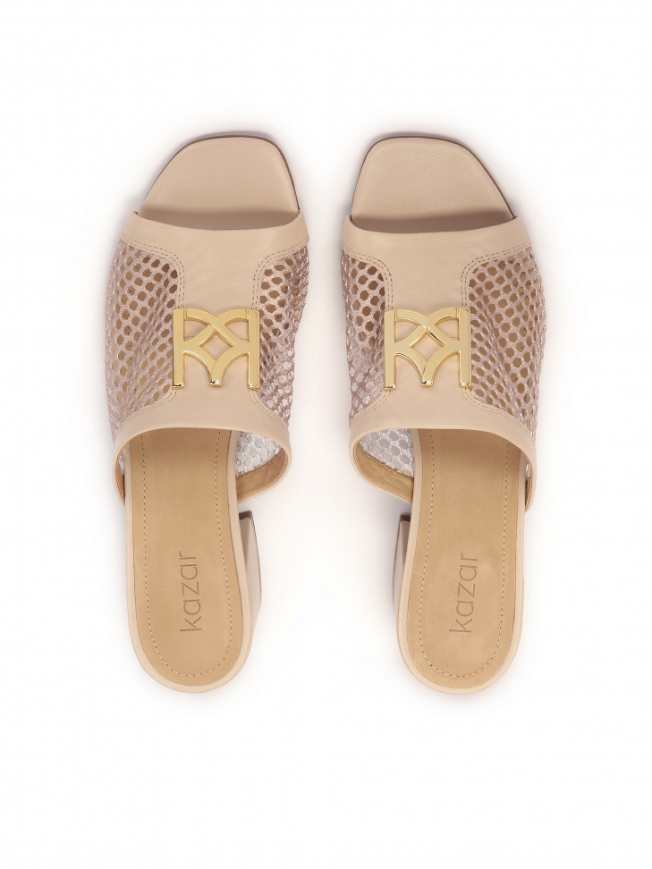 Klapki na szerokim obcasie z przewiewną siatką