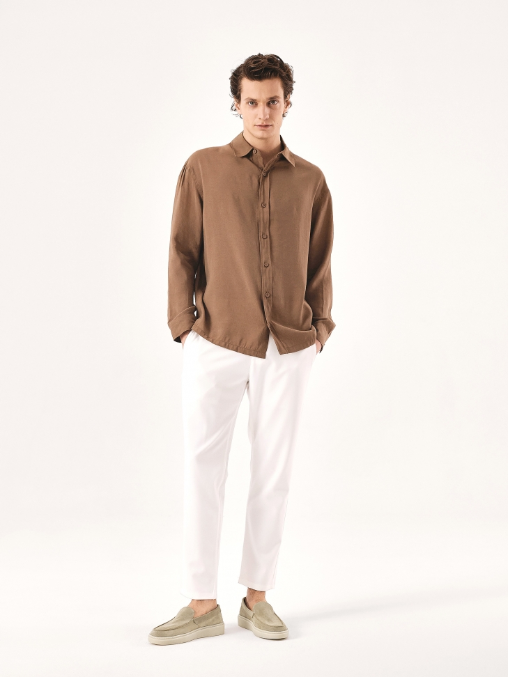 Beżowe wsuwane sneakersy męskie z zamszu