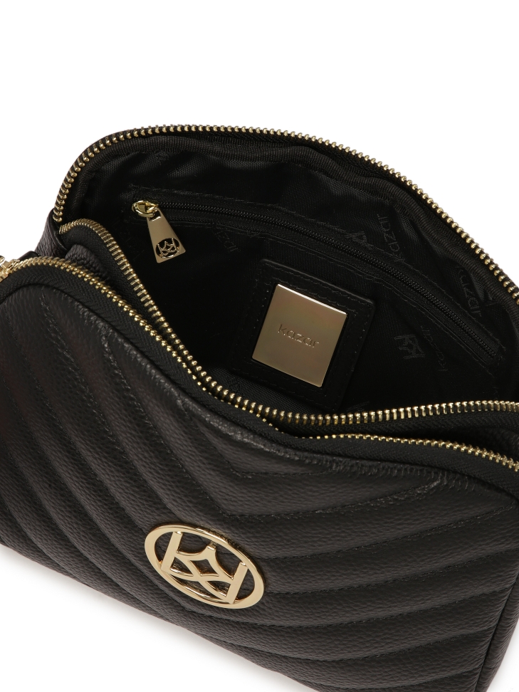 Czarna uniwersalna torebka na pasku