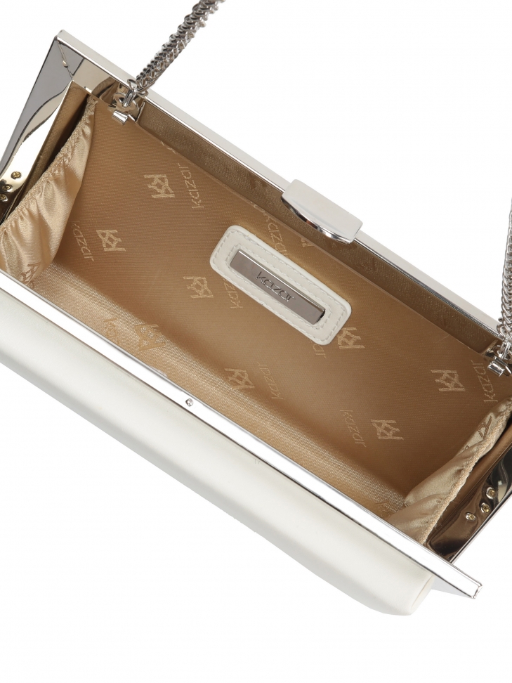 Kopertówka damska w kolorze amanej bieli