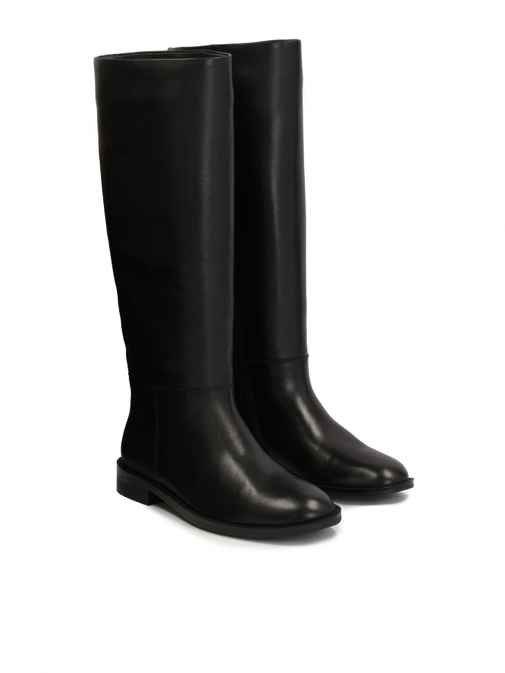 Skórzane kozaki oficerki z prostą cholewką z suwakiem