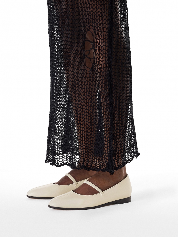 Baleriny w kolorze off white na płaskiej podeszwie