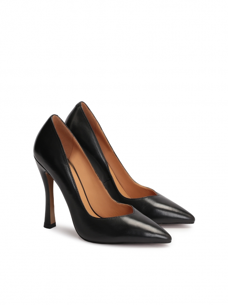 Czarne skórzane czółenka z noskiem w szpic