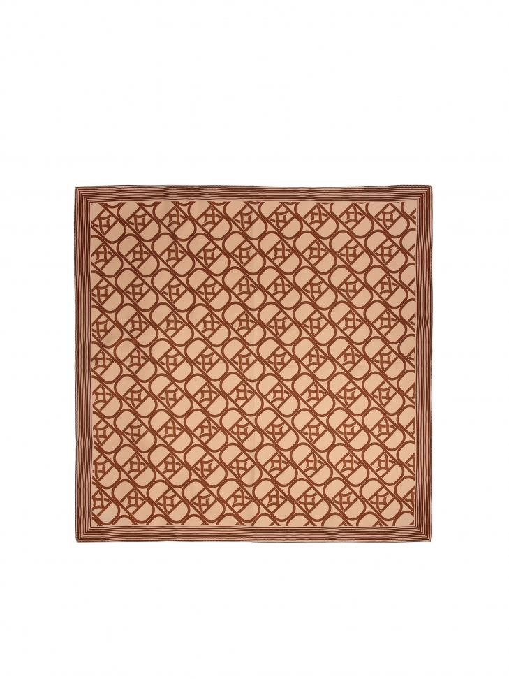 Kwadratowa jedwabna apaszka w neutralnym kolorze