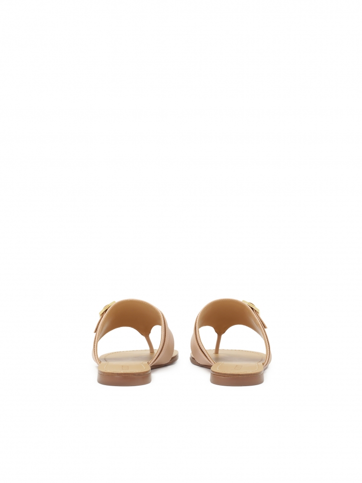 Płaskie klapki skórzane japonki