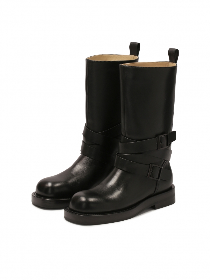 Skórzane czarne buty w stylu motocyklowym