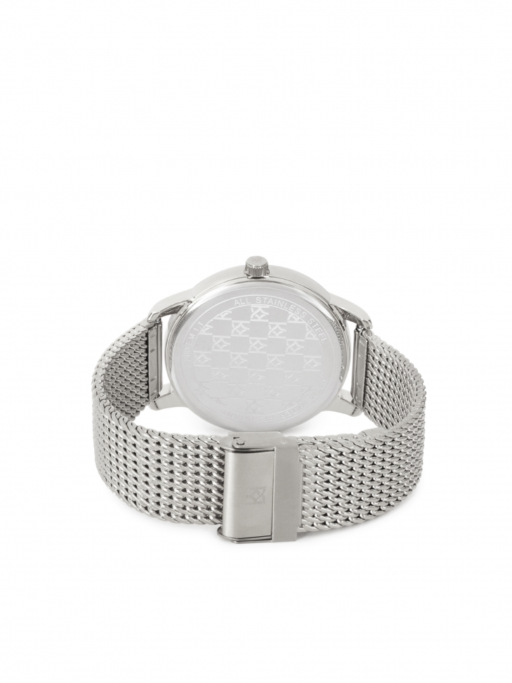 Zegarek damski w srebrnym kolorze na bransolecie mesh