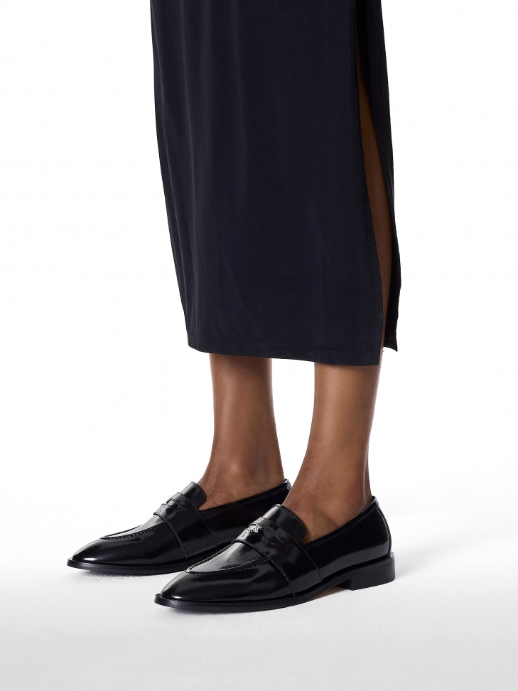 Czarne wsuwane półbuty ze skóry