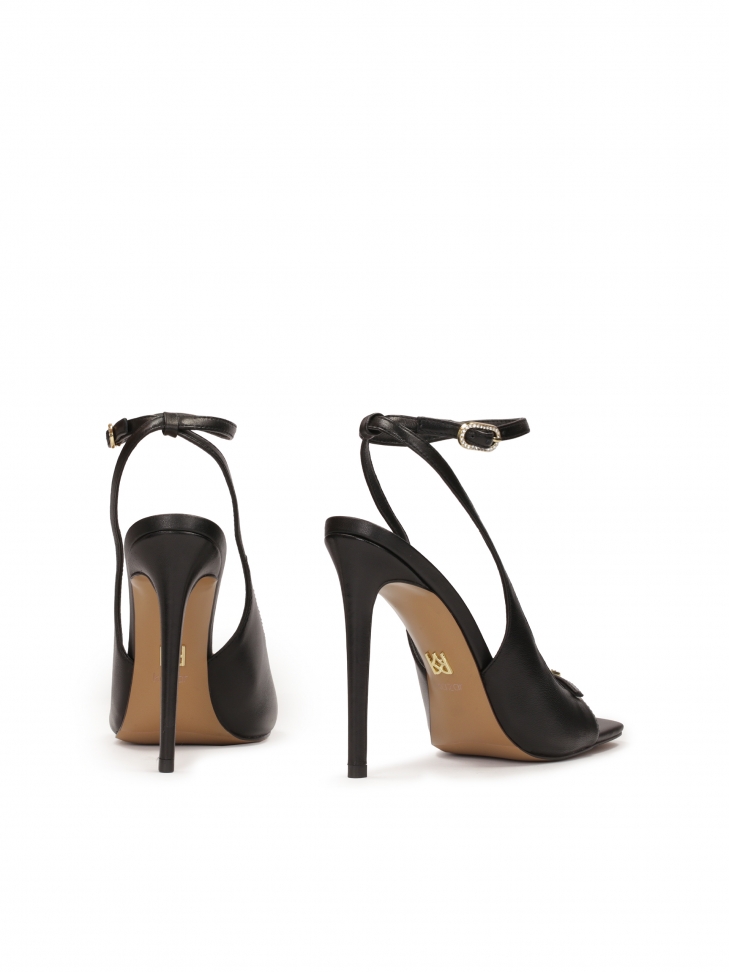 Eleganckie sandały z kwadratowymi noskami