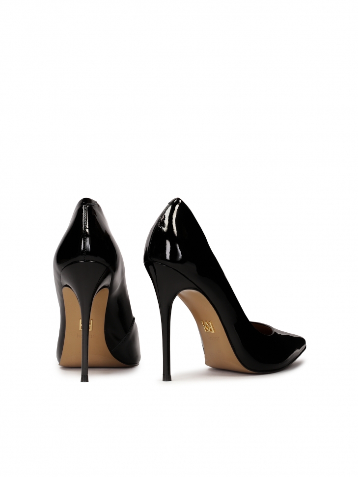 Czarne lakierowane czółenka na wysokim obcasie