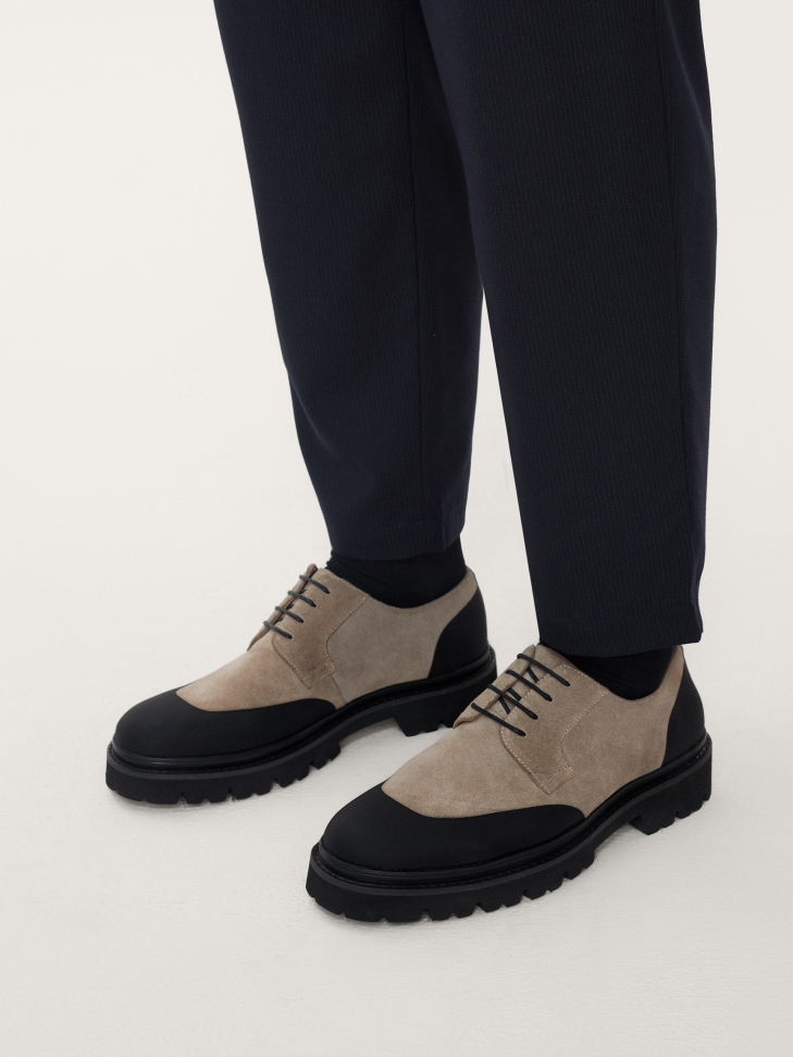 Casualowe beżowo-czarne półbuty męskie