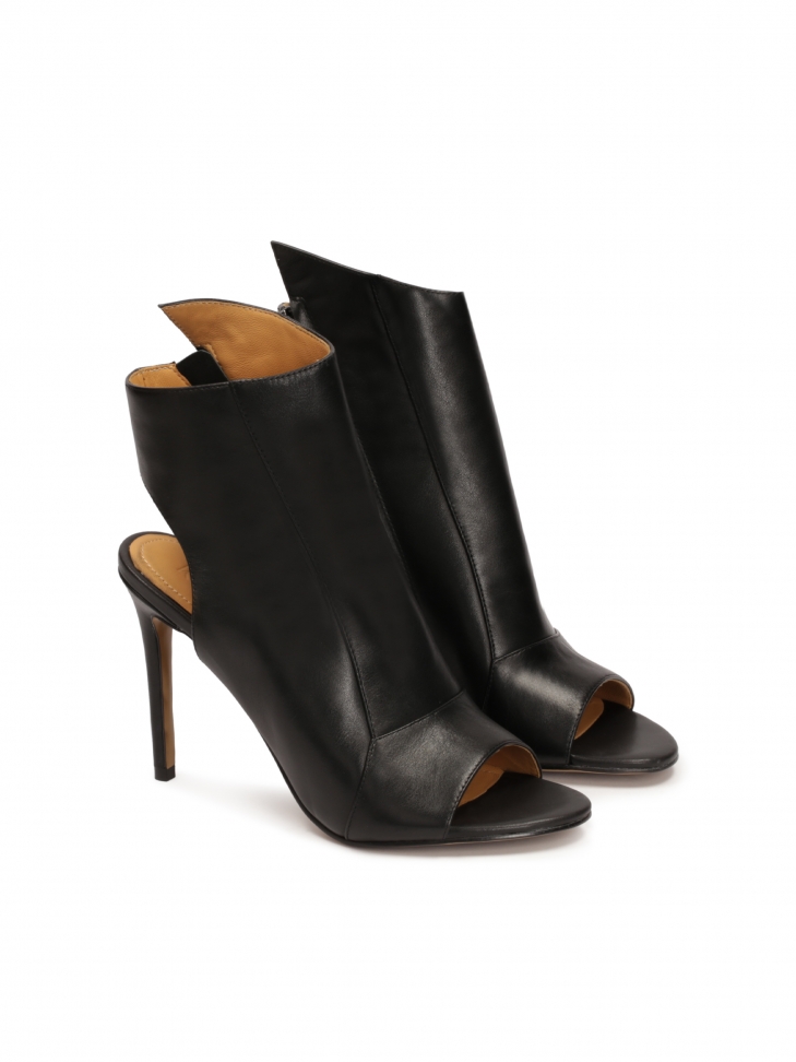 Czarne skórzane botki peep toe