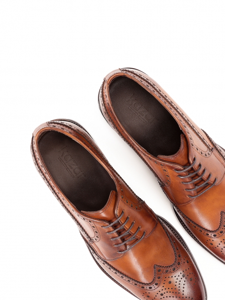 Klasyczne brązowe półbuty męskie wizytowe z rozetowym zdobieniem