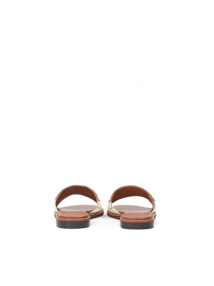 Płaskie brązowo-beżowe klapki