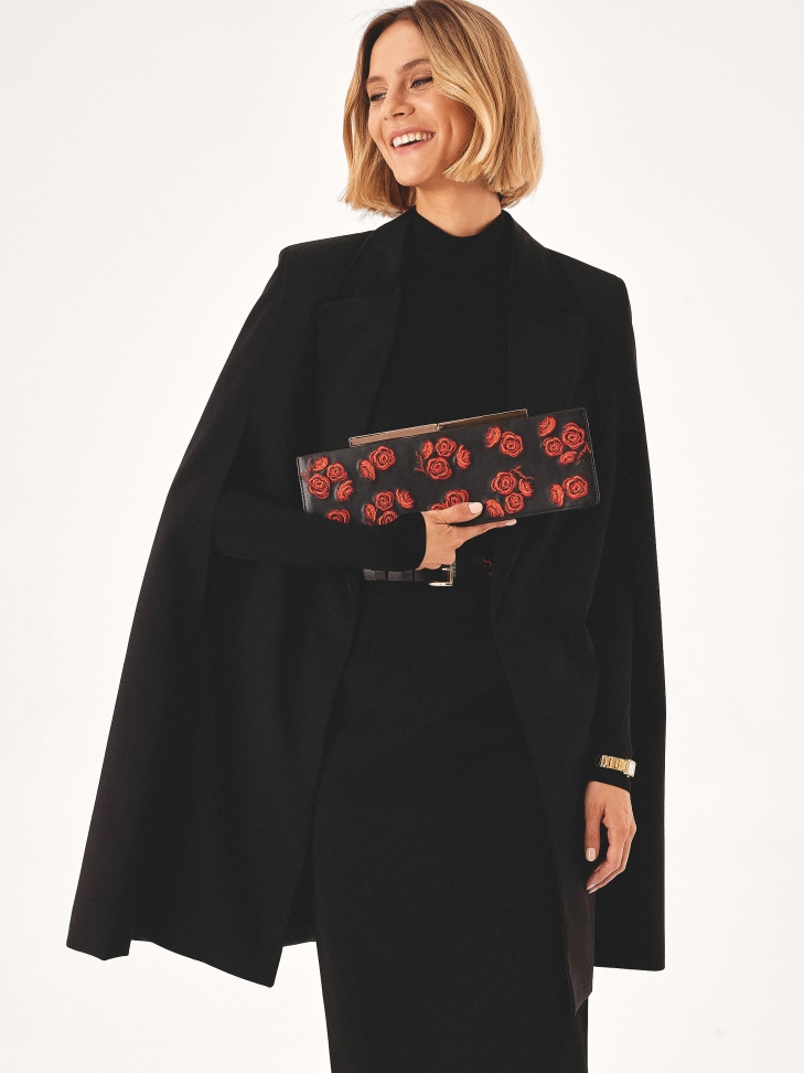 Podłużna sztywna torebka wieczorowa w kwiaty