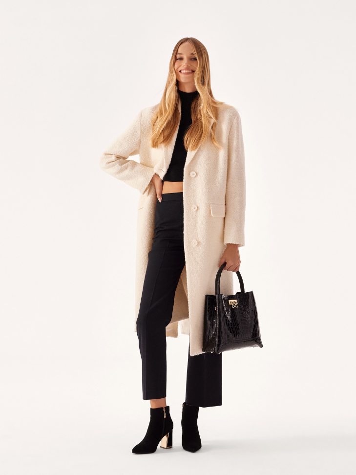 Zamszowe botki z błyszczącym obcasem